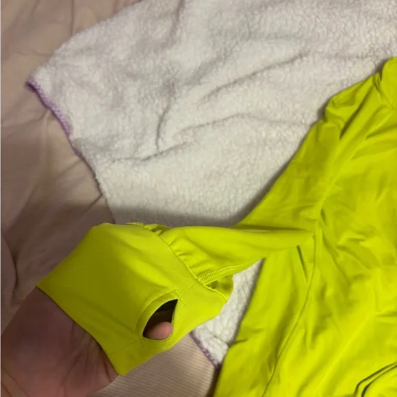 Disney Star Wars Yoda Athletic Half Zip - Picture 4 of 4